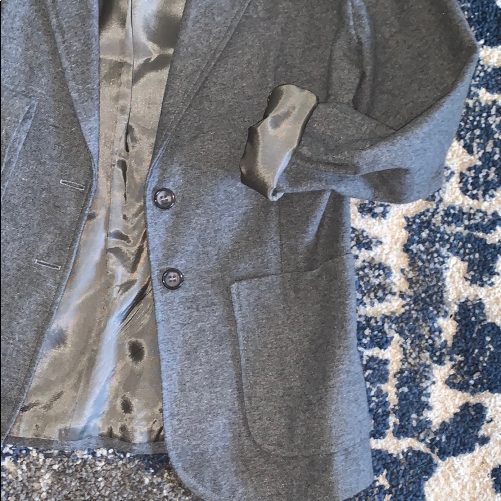 Blazer - Picture 3 of 8
